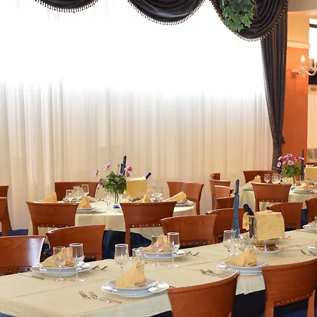 Rosamarina Hotel 3*