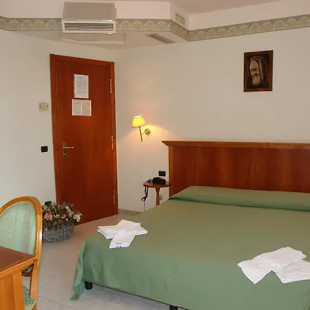 Rosamarina Hotel